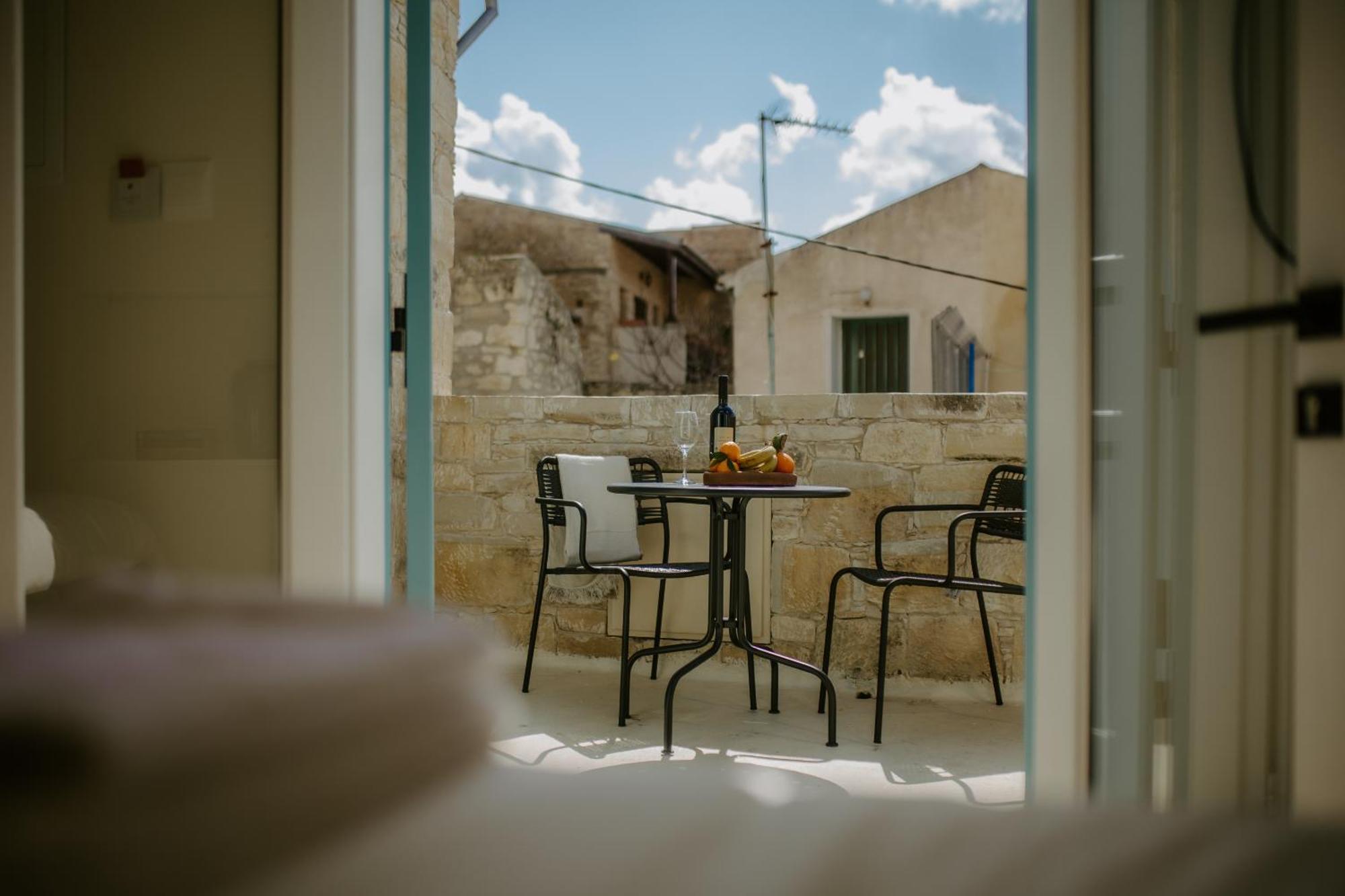 Smaragda'S Guest Rooms Lemesos Exteriér fotografie